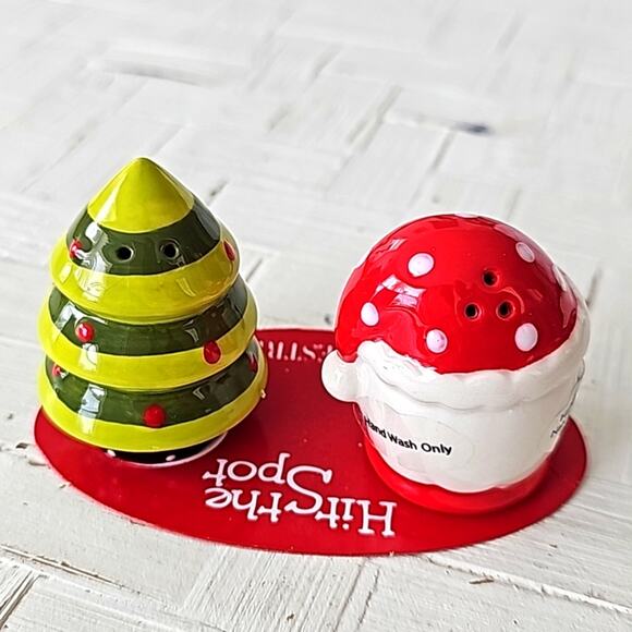 Hit the Spot Christmas Santa & Christmas Tree Salt & Pepper Shakers (NWOB) - Picture 3 of 7
